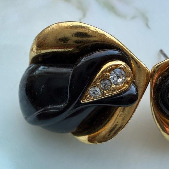 Vintage Kenneth J.Lane for Avon Midnight Rose black Pierced Bud Earrings. - Picture 4 of 7